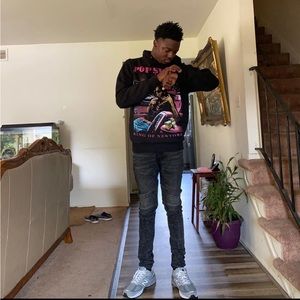 Meet your Posher, Javar